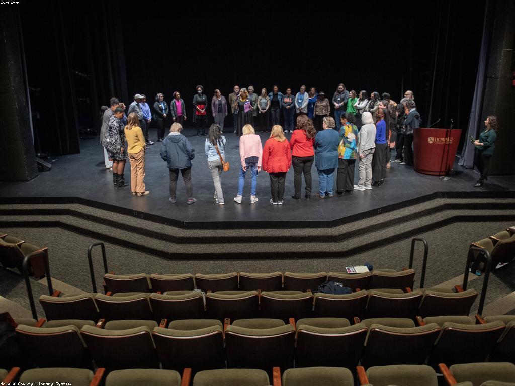 សហគមន៍និងព័ត៌មាន: រៀនសូត្រពីការបង្កើតសហគមន៍រឹងមាំ