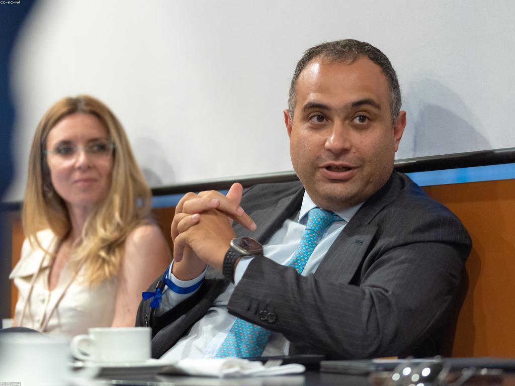 យុទ្ធសាស្ត្រសម្រាប់ការបង្កើតថ្មីនិងការបង្កើតនូវការច្នៃប្រឌិត